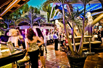 the hyde park cafe courtyard